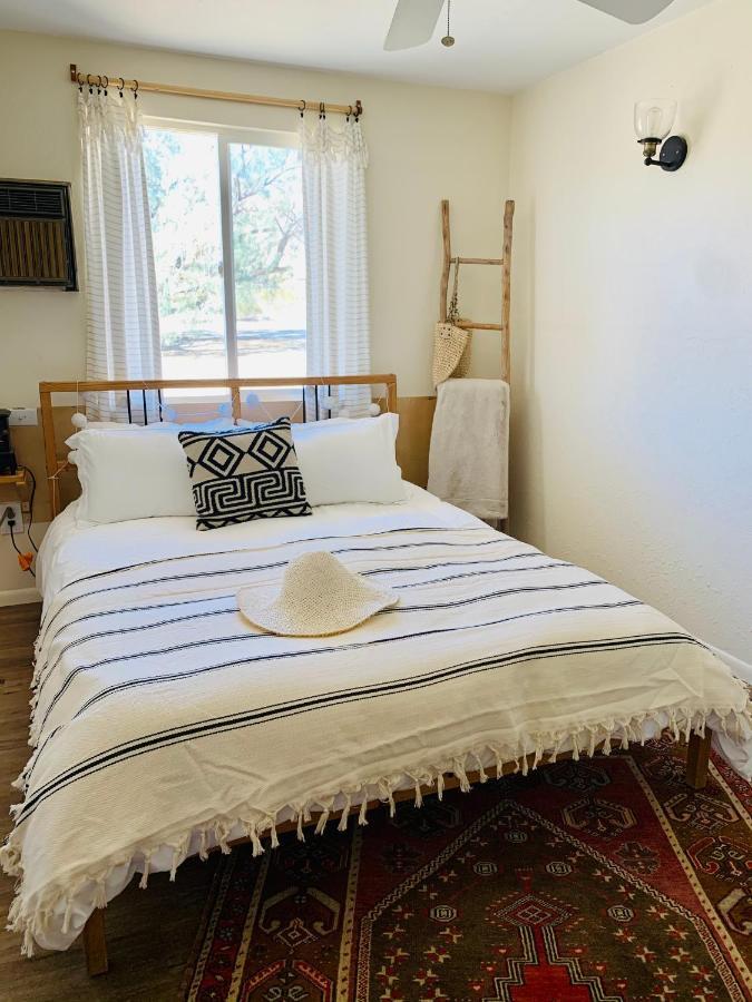 Casa Agave: Comfy Joshua Tree Cottage With Free Breakfast Bar エクステリア 写真